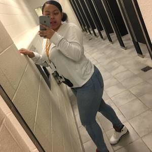 Meet your Posher, Victoria